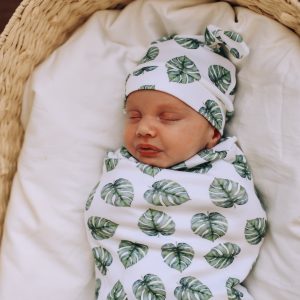 Organic Baby Love | Organic Baby Swaddle with beanie | Leaf